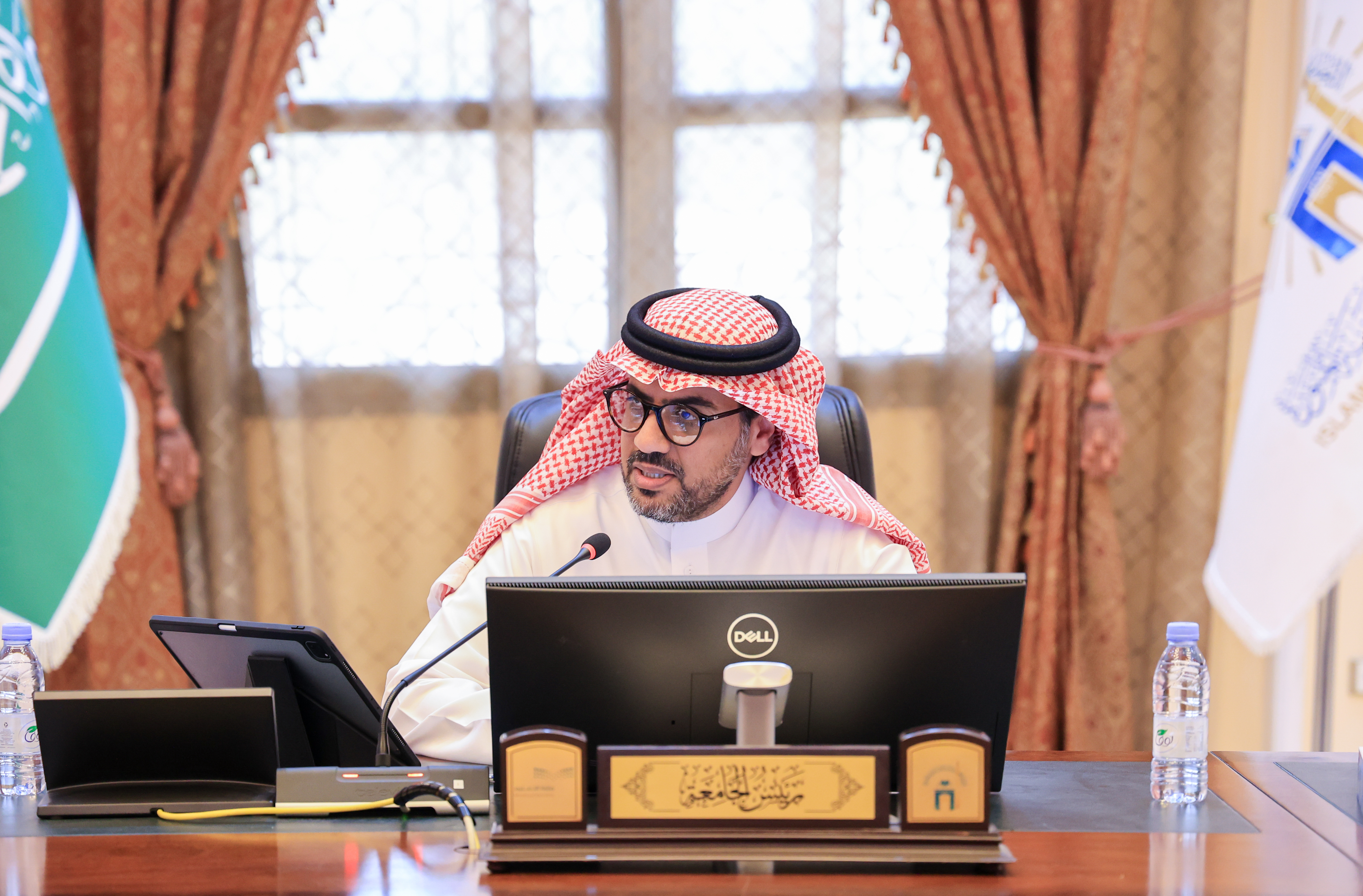 رئيس الجامعة، يترأس مجلس الجامعة في جلسته العاشرة من العام الجامعي 1446هـ